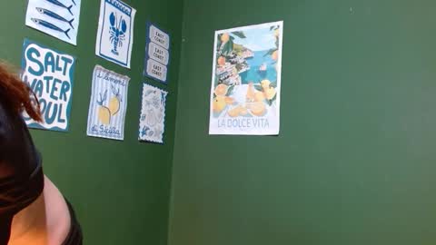 Roxie online show from November 2025 02:00:02 AM