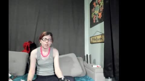 roxihazeleyes online show from October 2025 12:32:01 AM