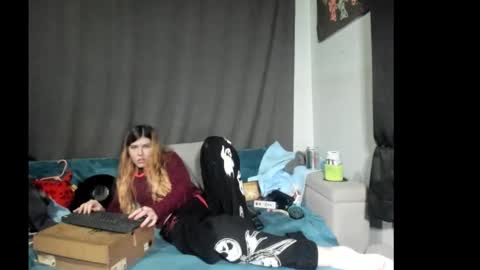 Snapshot of roxihazeleyes chatting on December 2025 05:58:02 AM roxihazeleyes online show from December 2025 05:58:02 AM