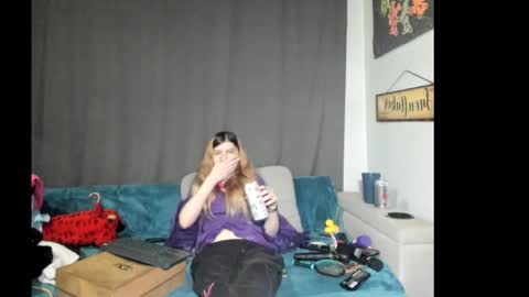 Snapshot of roxihazeleyes chatting on January 2026 11:45:02 AM roxihazeleyes online show from January 2026 11:45:02 AM