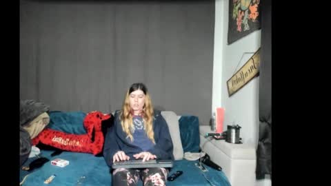 Snapshot of roxihazeleyes chatting on February 2026 03:15:02 AM roxihazeleyes online show from February 2026 03:15:02 AM