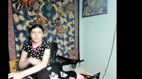 roxihazeleyes online show from July 2026 08:59:01 PM