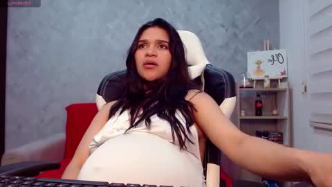 Snapshot of roxxi_2110 chatting on October 2025 02:26:01 AM roxxi_2110 online show from October 2025 02:26:01 AM