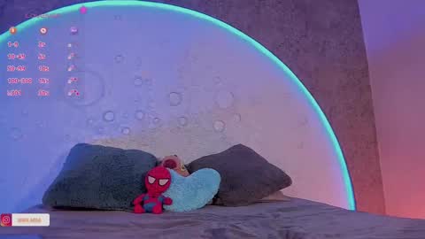 Snapshot of roxxxevelvet chatting on February 2025 10:15:01 PM Roxx IG  online show from February 2025 10:15:01 PM