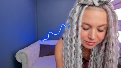 Roxy online show from January 2025 05:09:01 AM