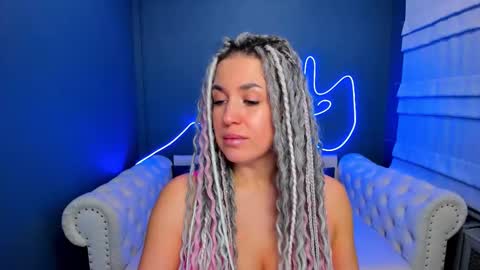 Snapshot of roxy_mars chatting on January 2026 01:54:02 AM Roxy online show from January 2026 01:54:02 AM