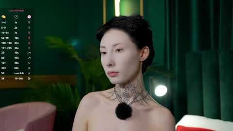 roxanne online show from April 2026 12:10:01 PM