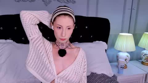roxanne online show from May 2026 03:35:02 AM