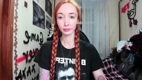 Roxy online show from November 2025 08:19:02 PM