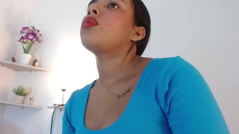 roxy_stone1 online show from September 2025 07:25:02 PM