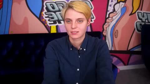 Snapshot of roxyflames chatting on December 2025 02:22:02 PM roxyflames online show from December 2025 02:22:02 PM