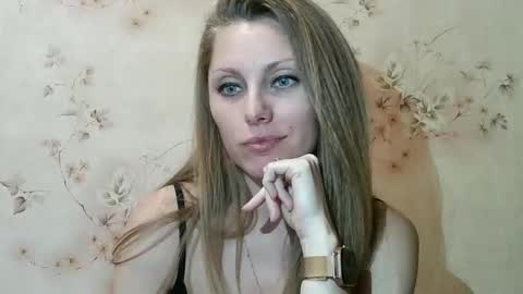 roxyfox18x01 online show from January 2026 05:29:02 PM