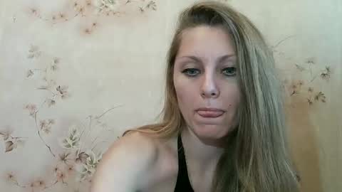 roxyfox18x01 online show from February 2026 10:09:02 AM