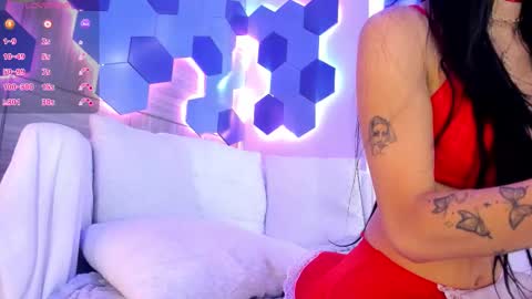 Snapshot of roxylior chatting on November 2025 07:24:01 PM online show from November 2025 07:24:01 PM