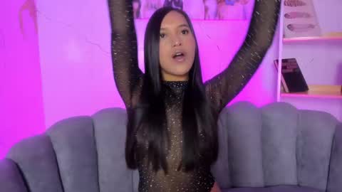 Snapshot of roxyross01 chatting on September 2025 02:00:01 PM Roxy online show from September 2025 02:00:01 PM