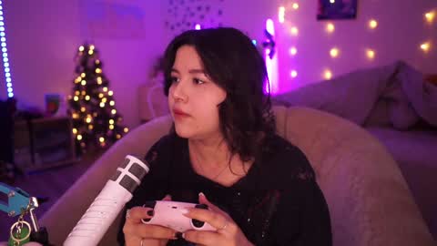 Snapshot of roxysuh chatting on December 2024 05:53:02 AM roxysuh online show from December 2024 05:53:02 AM