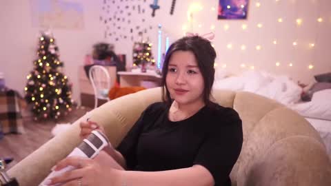 Snapshot of roxysuh chatting on February 2025 11:06:02 AM roxysuh online show from February 2025 11:06:02 AM