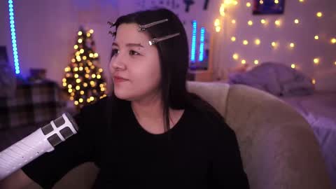 Snapshot of roxysuh chatting on March 2025 11:06:02 AM roxysuh online show from March 2025 11:06:02 AM