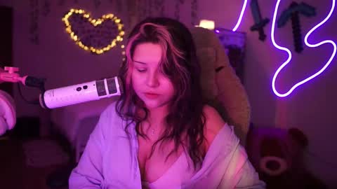 Snapshot of roxysuh chatting on October 2025 08:10:01 AM roxysuh online show from October 2025 08:10:01 AM