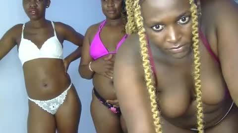 Snapshot of royal_goddes chatting on December 2024 03:26:02 AM goddes online show from December 2024 03:26:02 AM