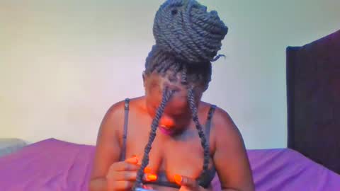 Snapshot of royal_goddes chatting on February 2025 07:35:02 PM goddes online show from February 2025 07:35:02 PM