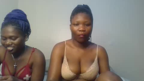 Snapshot of royal_goddes chatting on September 2025 06:42:01 PM goddes online show from September 2025 06:42:01 PM