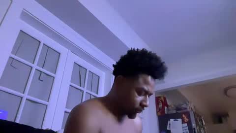 Snapshot of royal_sf chatting on February 2025 04:50:01 PM Royal SF online show from February 2025 04:50:01 PM