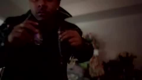 Snapshot of royal_sf chatting on February 2025 01:16:01 PM Royal SF online show from February 2025 01:16:01 PM