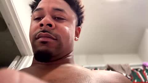 Snapshot of royal_sf chatting on February 2025 06:15:02 PM Royal SF online show from February 2025 06:15:02 PM