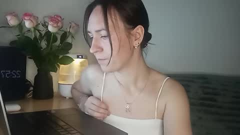 Snapshot of royalnectar chatting on June 2026 05:57:02 PM royalnectar online show from June 2026 05:57:02 PM