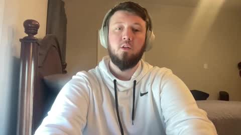 Snapshot of rozayranch chatting on December 2024 05:40:02 PM RozayRanch online show from December 2024 05:40:02 PM