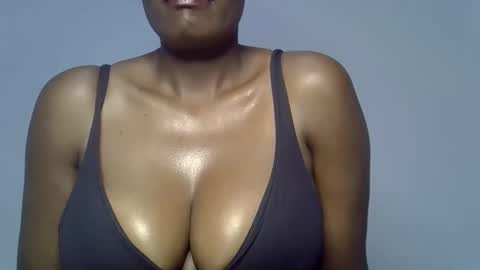 rozie34 online show from March 2026 08:20:01 PM