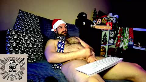 Snapshot of rubenator69 chatting on December 2024 02:46:02 AM Ruben online show from December 2024 02:46:02 AM