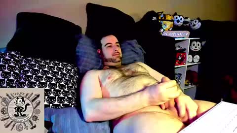 Snapshot of rubenator69 chatting on February 2025 10:14:01 PM Ruben online show from February 2025 10:14:01 PM