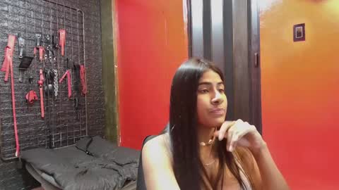  Rubi  online show from December 2024 10:11:01 PM