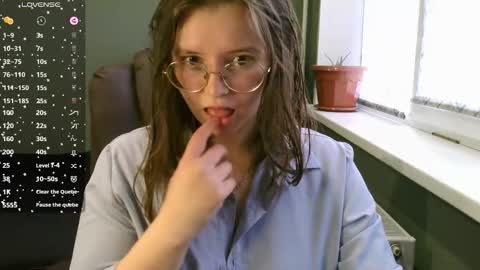 ruby_doyle online show from October 2025 05:19:02 AM