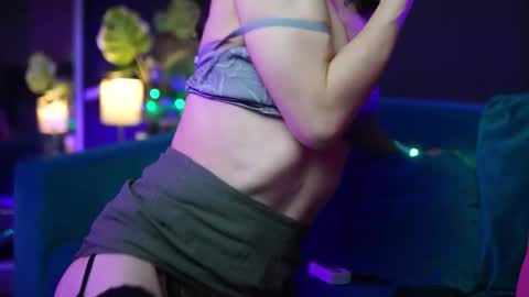  Ruby  online show from October 2025 10:59:02 PM