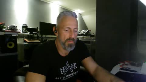 Snapshot of ruffi77 chatting on February 2025 12:28:01 AM Chico que rico Caliente online show from February 2025 12:28:01 AM