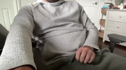 rungriff2323 online show from November 2025 05:57:01 PM