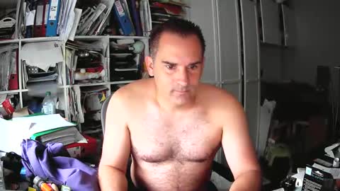 Snapshot of runner1978 chatting on September 2025 06:37:02 AM runner1978 online show from September 2025 06:37:02 AM