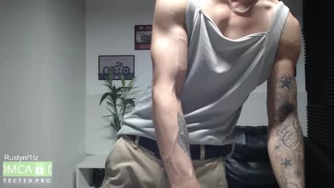 Snapshot of rustynf1tz chatting on November 2025 05:33:02 PM MillionDollarGuy online show from November 2025 05:33:02 PM