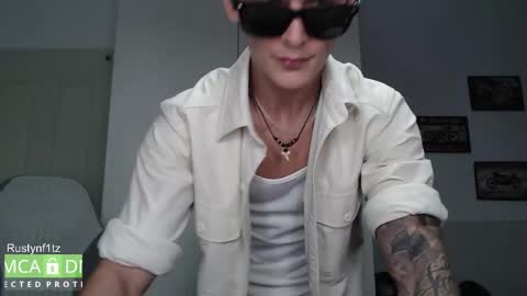 Snapshot of rustynf1tz chatting on November 2025 12:15:02 PM MillionDollarGuy online show from November 2025 12:15:02 PM