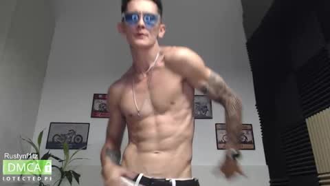 Snapshot of rustynf1tz chatting on December 2025 12:23:02 PM MillionDollarGuy online show from December 2025 12:23:02 PM