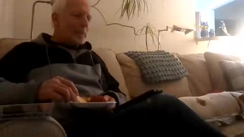 Snapshot of rustyx22 chatting on February 2025 02:55:01 AM Rusty online show from February 2025 02:55:01 AM