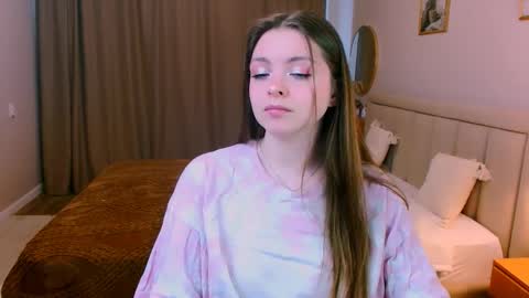 RutaYoung online show from April 2026 03:01:01 PM