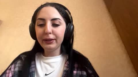 Snapshot of ruthmarron chatting on November 2025 10:04:02 AM Cindy online show from November 2025 10:04:02 AM