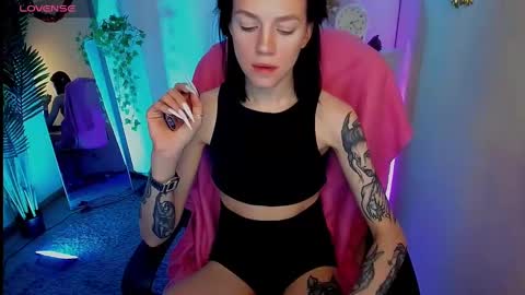 Ruth Martin online show from December 2024 12:11:01 AM