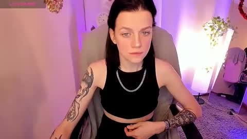 Ruth Martin online show from January 2025 08:35:01 PM