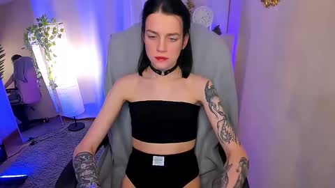 Ruth Martin online show from January 2025 08:00:01 PM