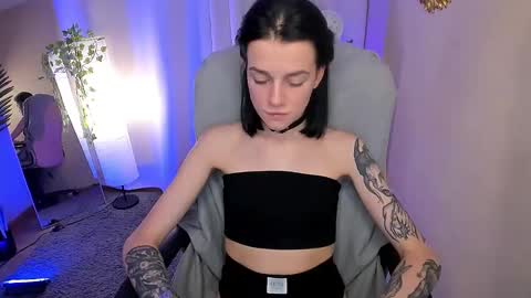 Ruth Martin online show from January 2025 02:04:02 AM